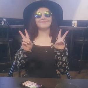 Meet your Posher, Francesca